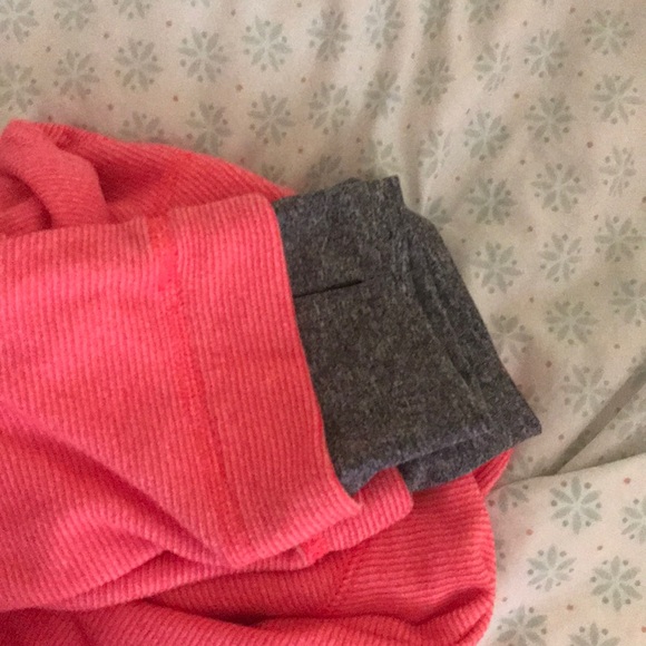 Pullover - Picture 2 of 3